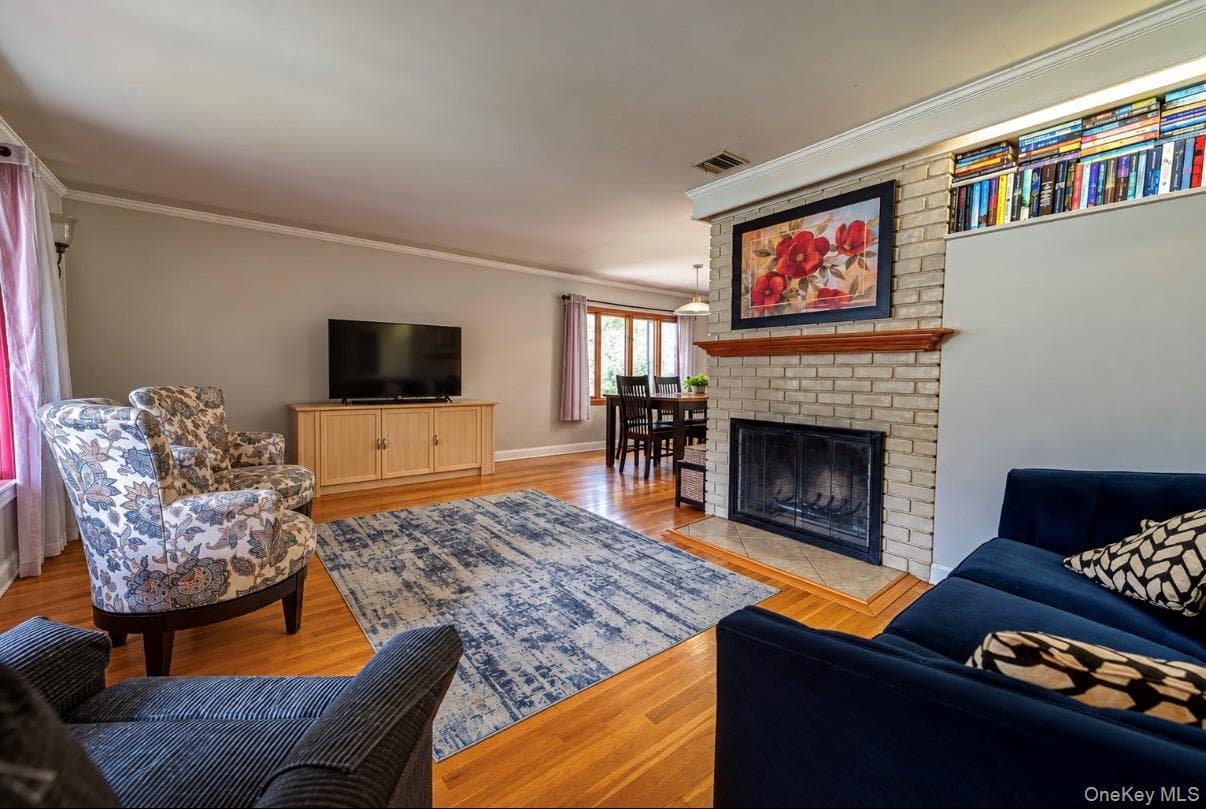 1109 Sunapee Road thumbnail 3