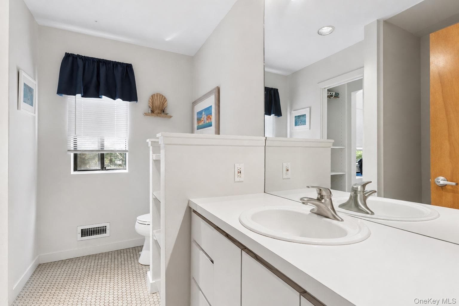 287 Bay Walk thumbnail 16