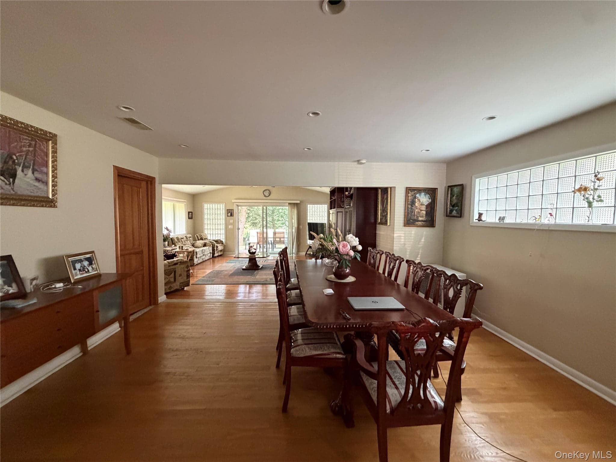 7 Elizabeth Way thumbnail 10