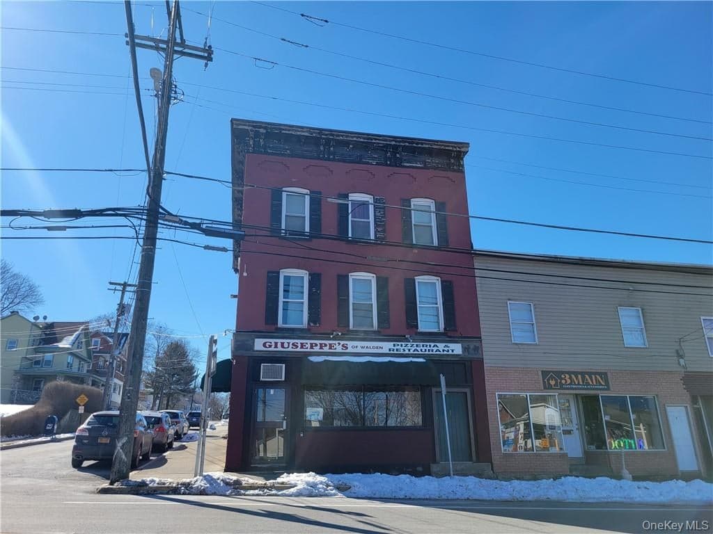 1 Main Street, Walden