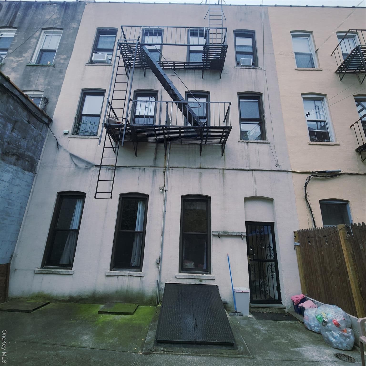 655 Woodward Avenue thumbnail 11