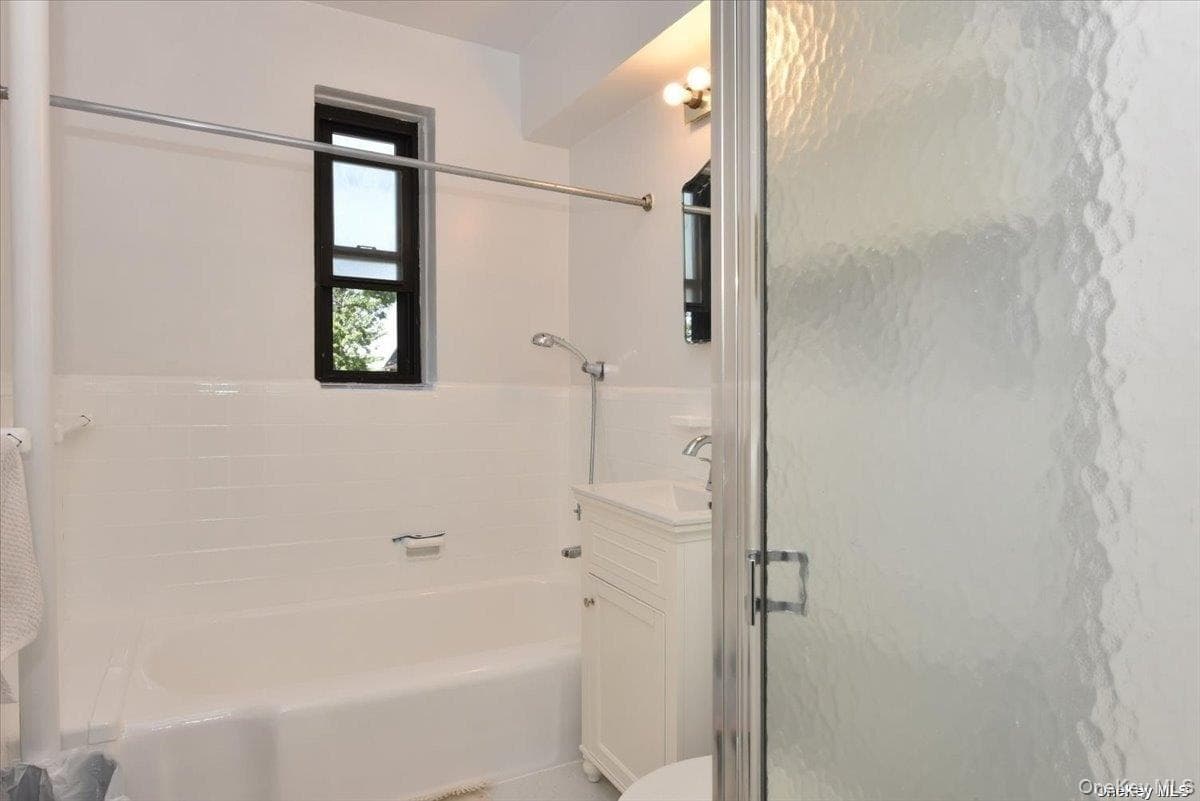 143-50 Hoover Avenue Unit: 219 thumbnail 18