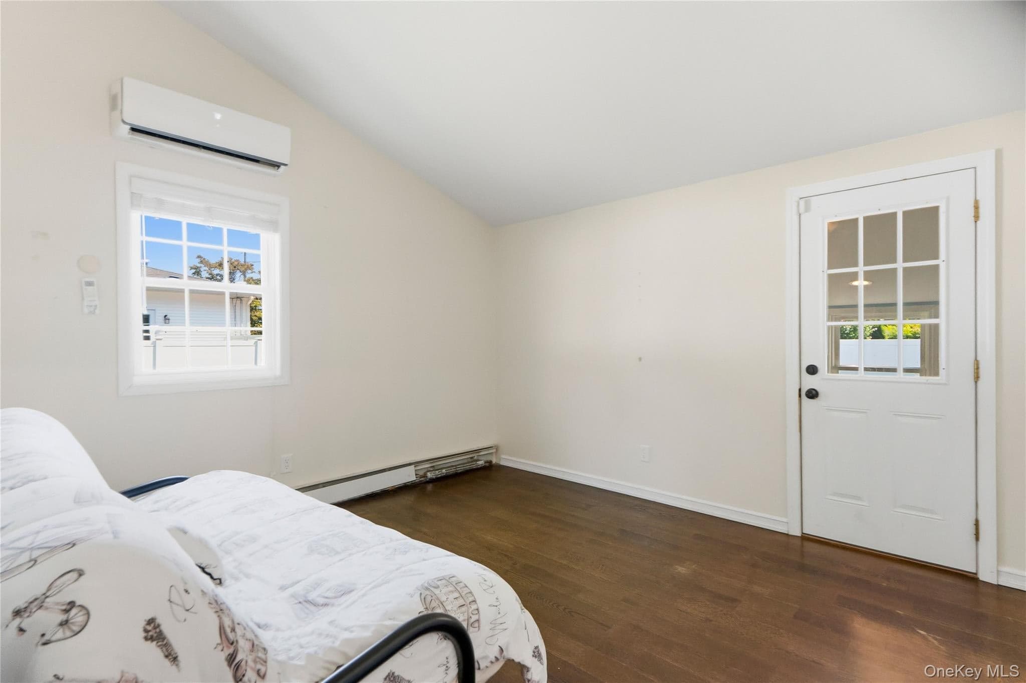 91 Spruce Avenue thumbnail 12