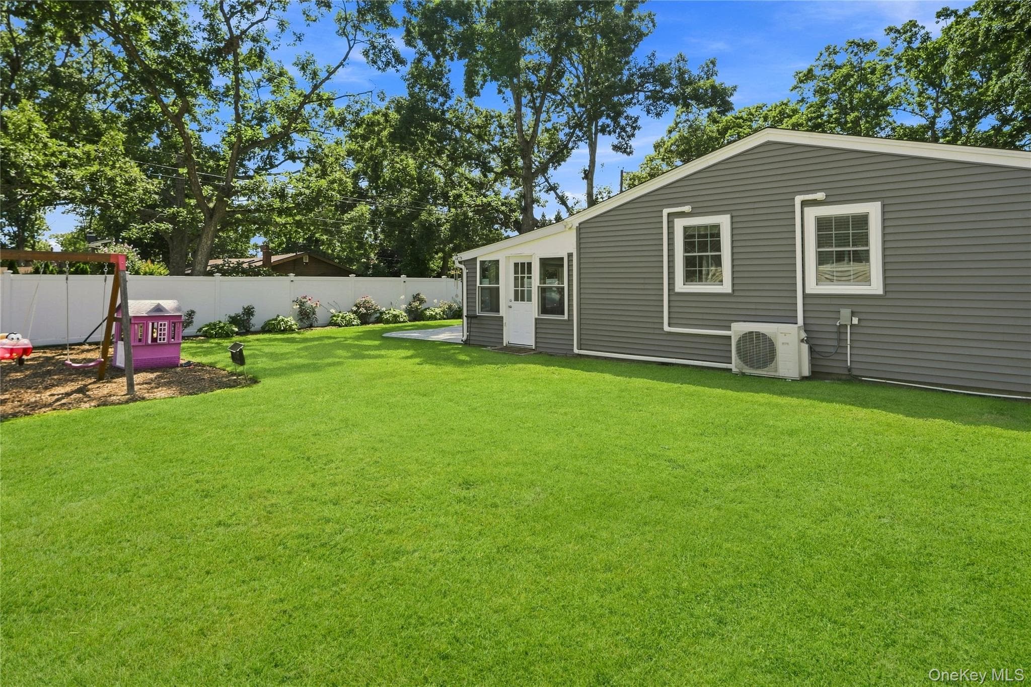 91 Spruce Avenue thumbnail 21