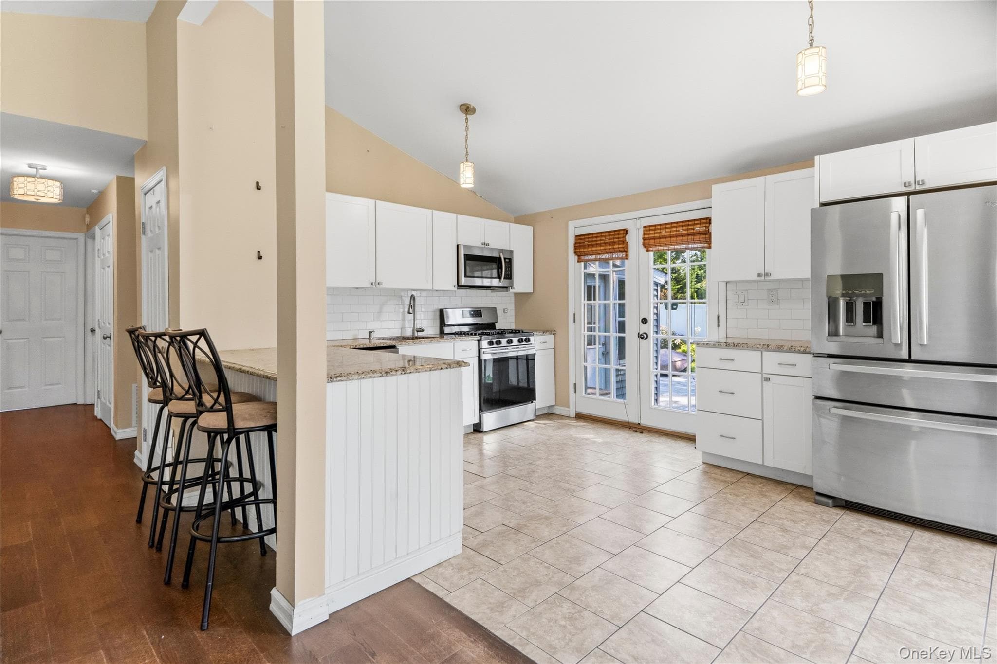 91 Spruce Avenue thumbnail 4