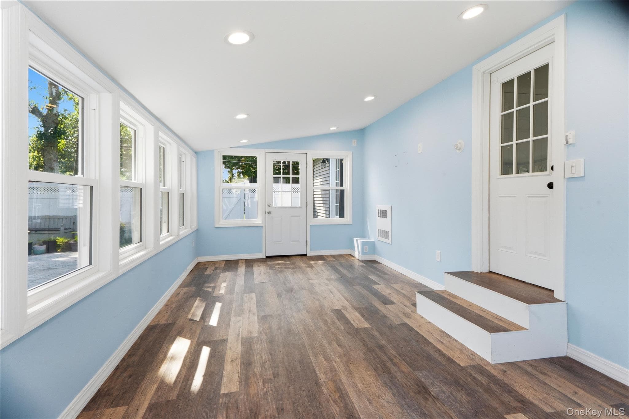 91 Spruce Avenue thumbnail 18
