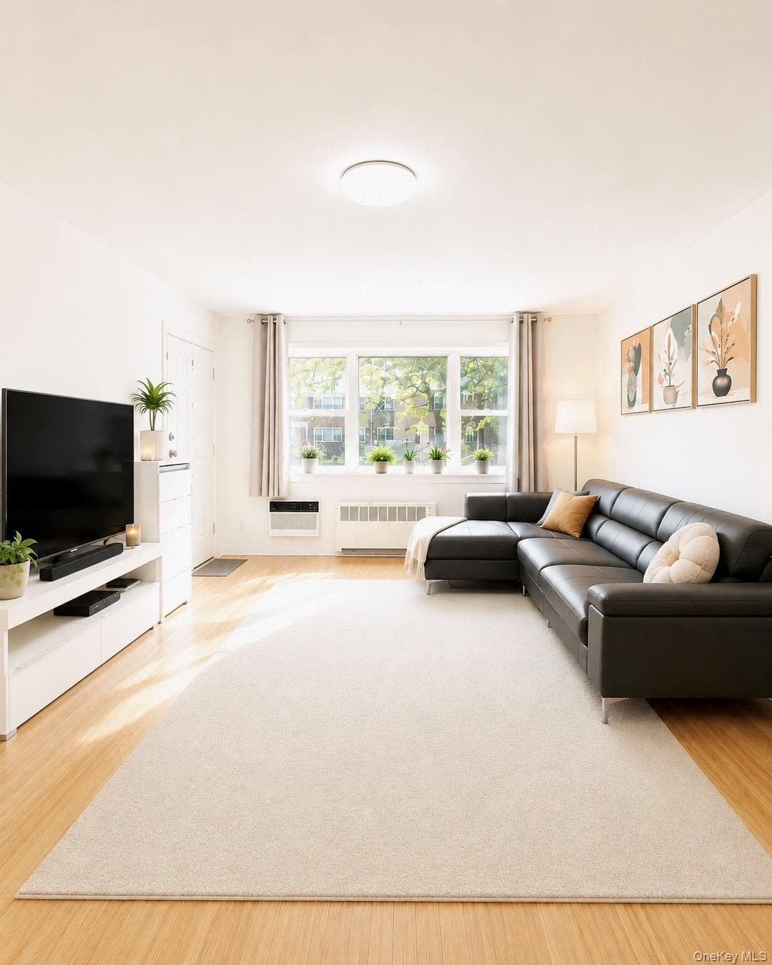 15229 Jewel Avenue Unit: A photo 1