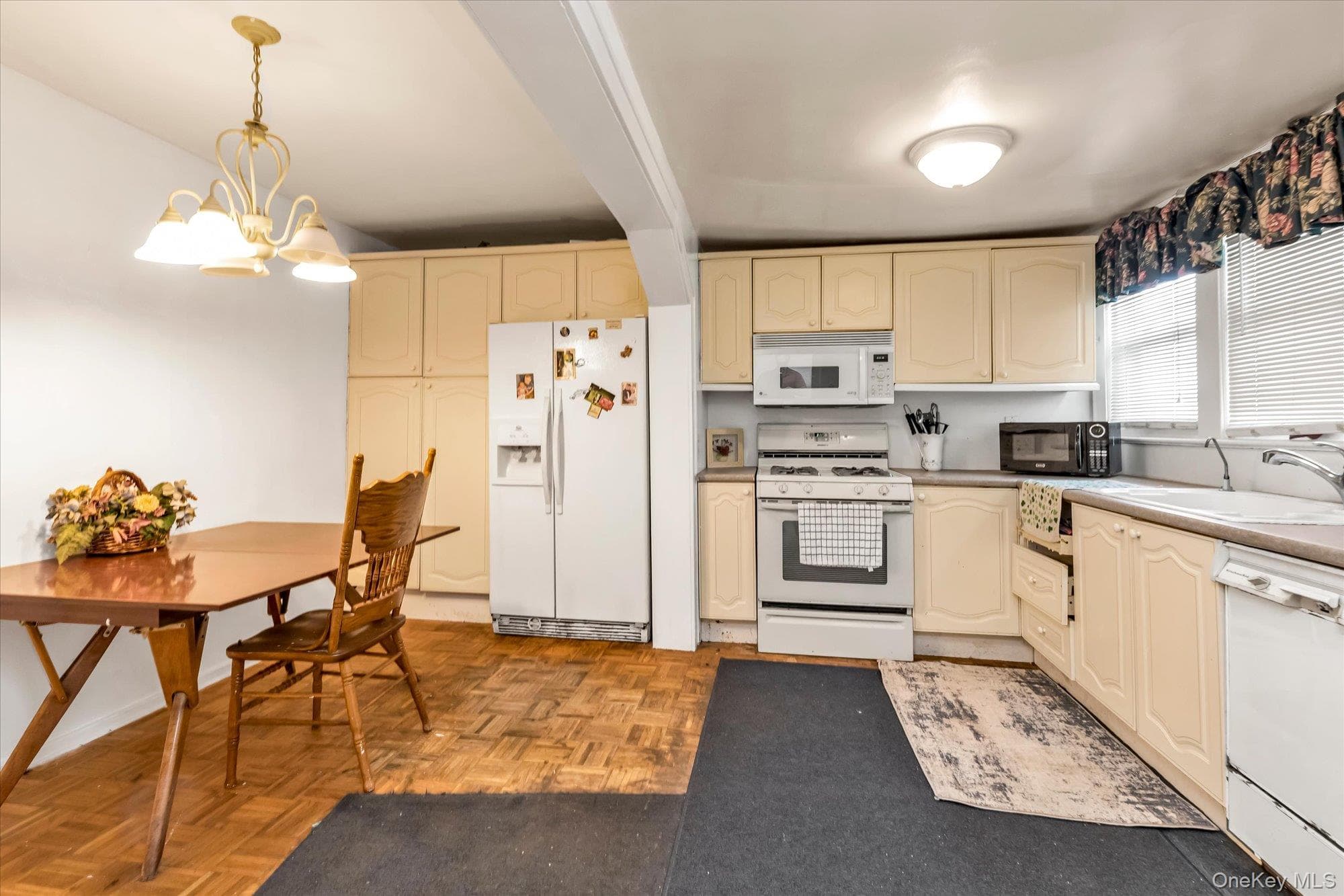 464 Stratford Road thumbnail 8