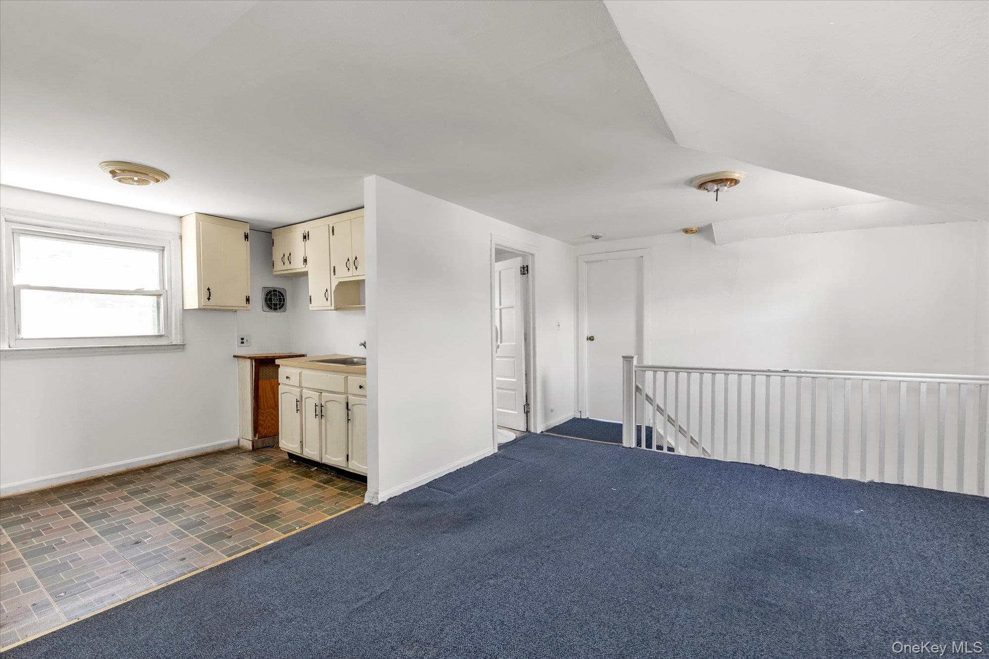 464 Stratford Road thumbnail 16
