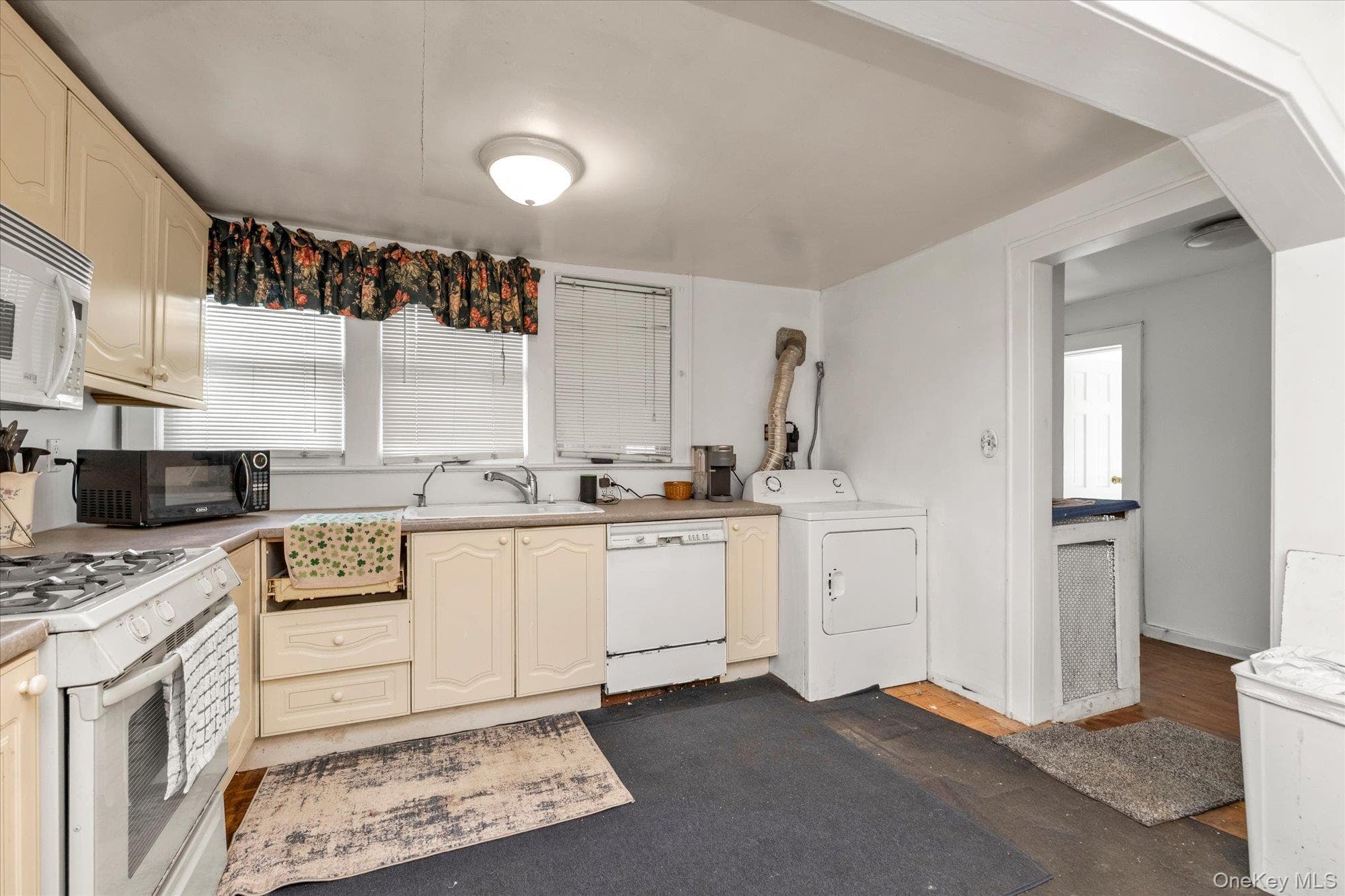 464 Stratford Road thumbnail 7
