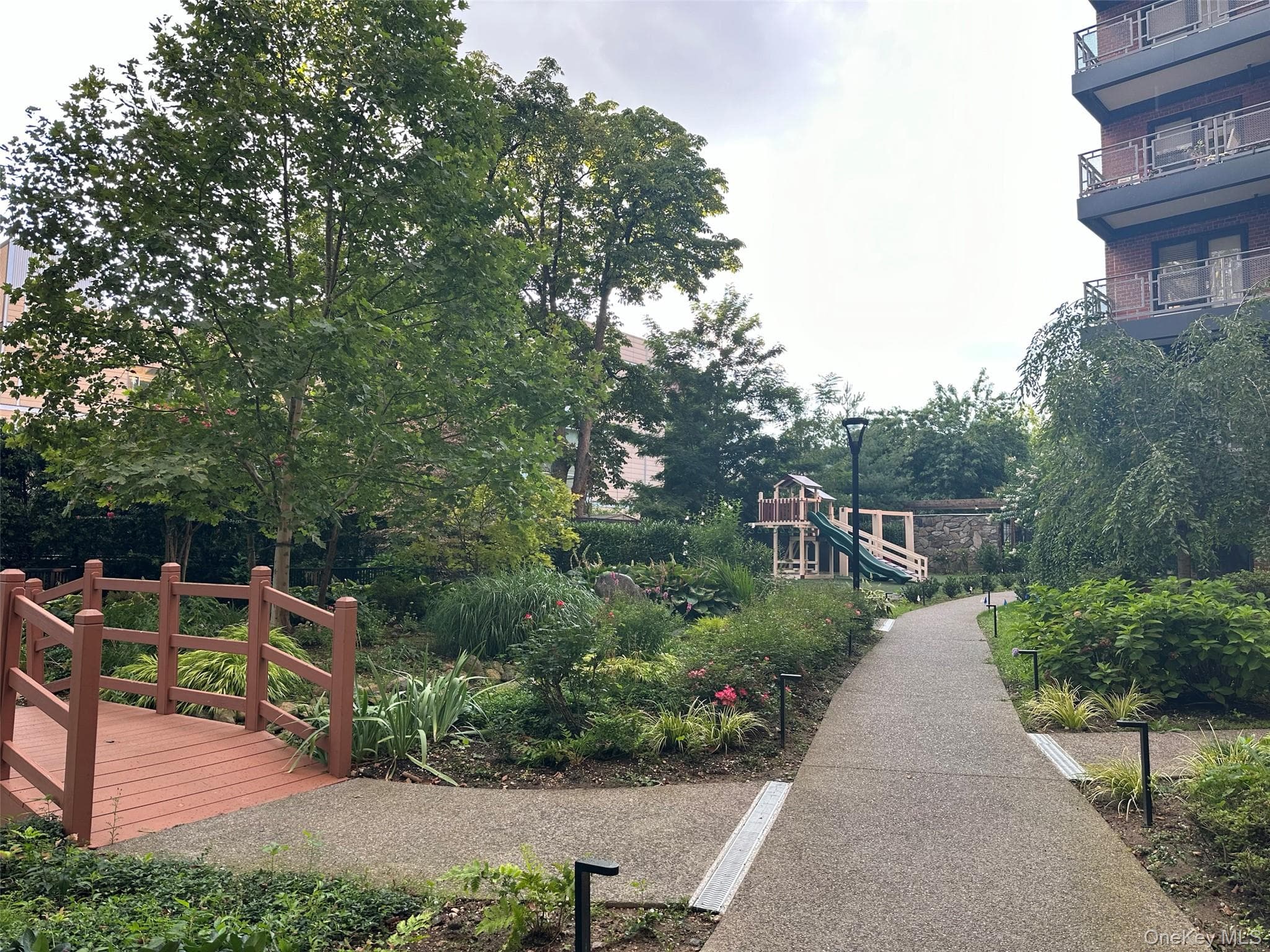 8710 51st Avenue Unit: 3H thumbnail 3
