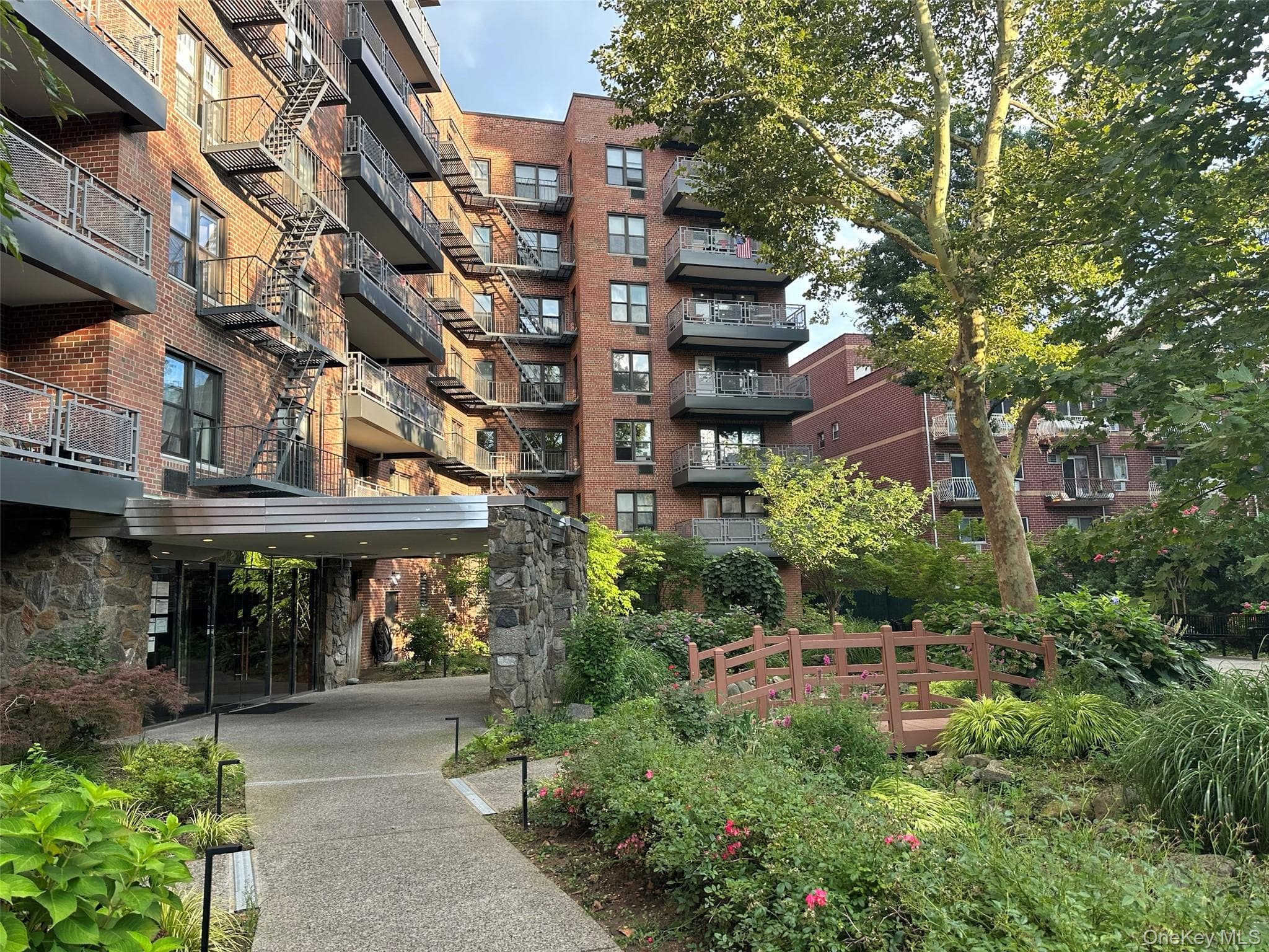 8710 51st Avenue Unit: 3H thumbnail 6