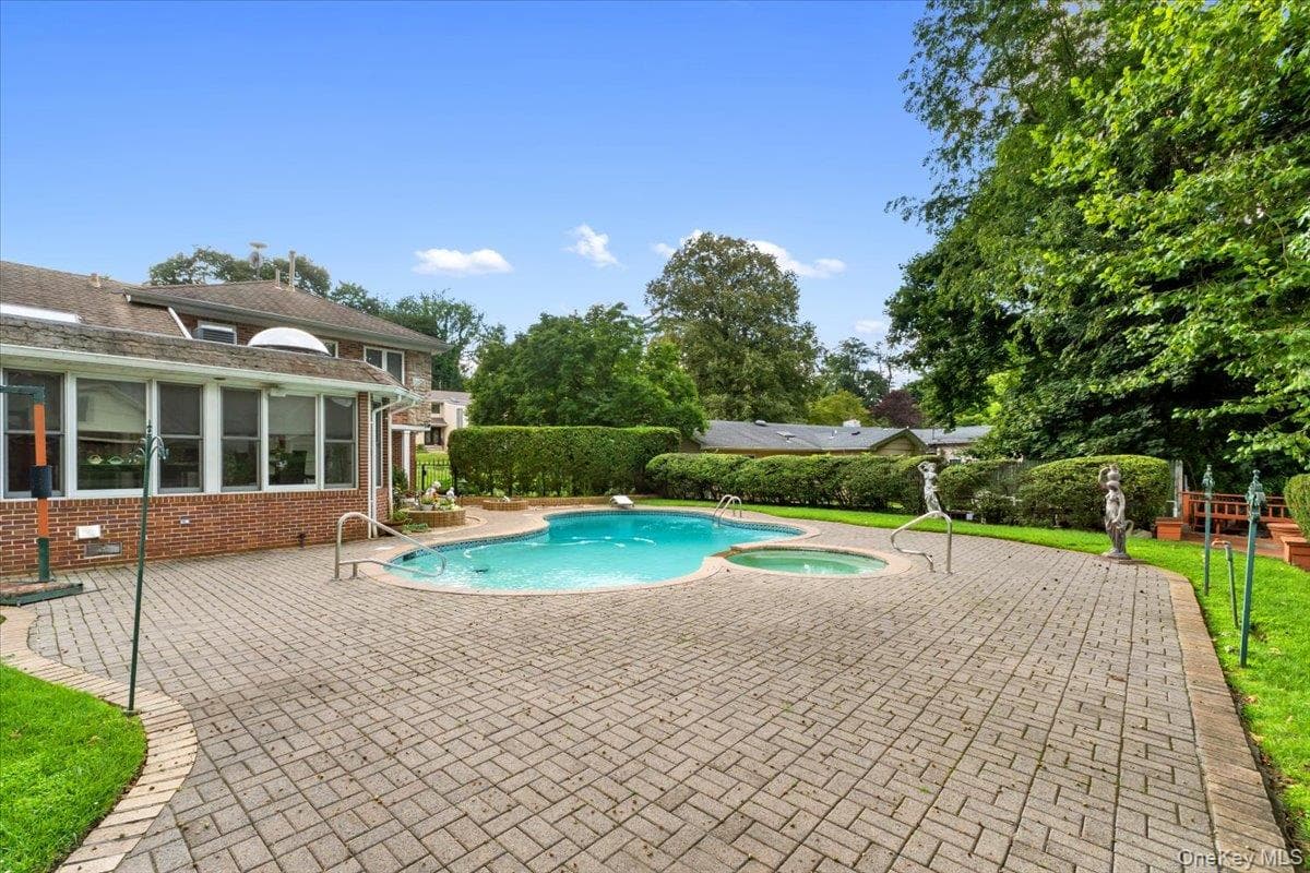15 Hillcrest Drive thumbnail 47