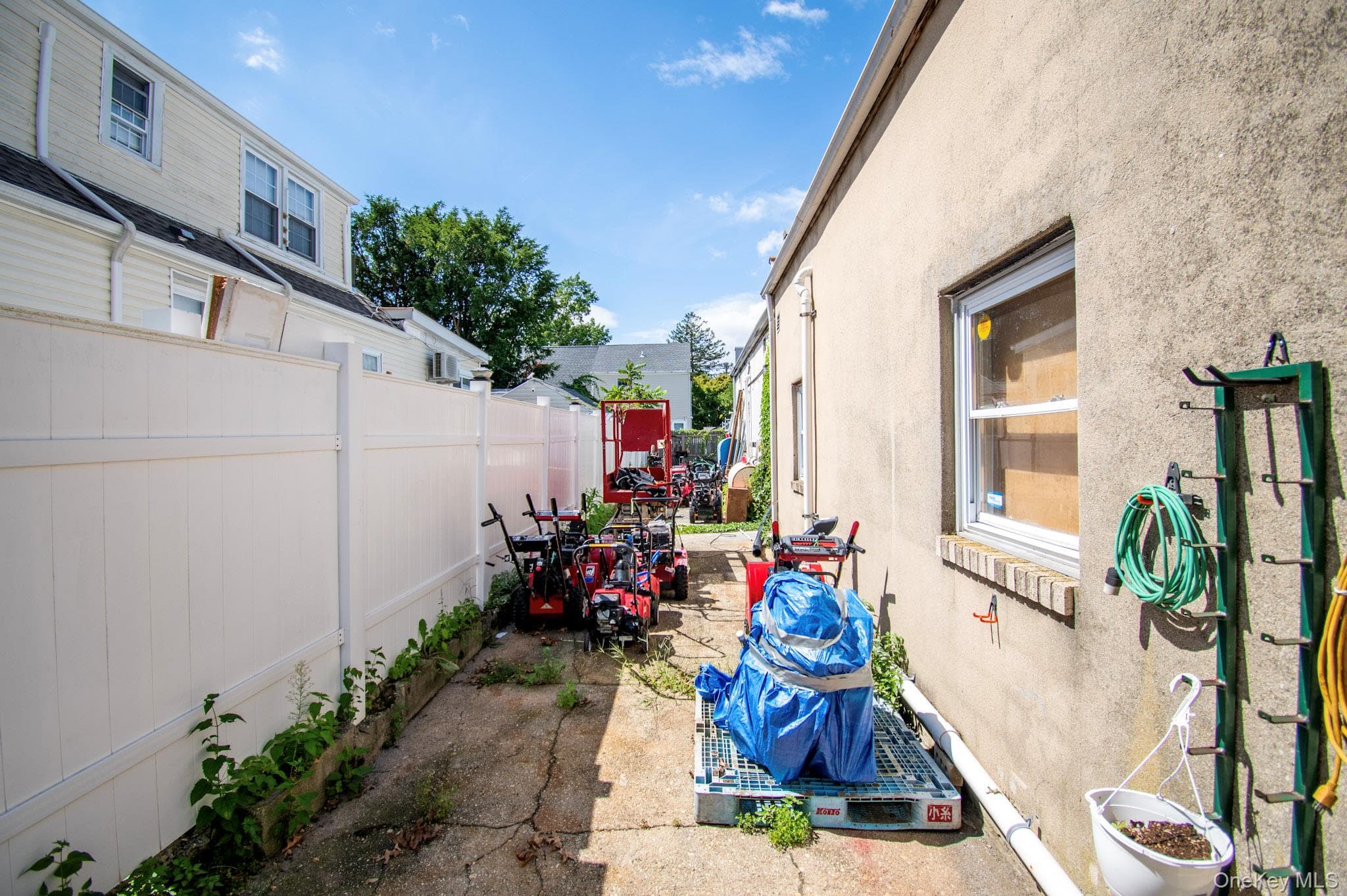 500 - 514 Merrick Road thumbnail 5