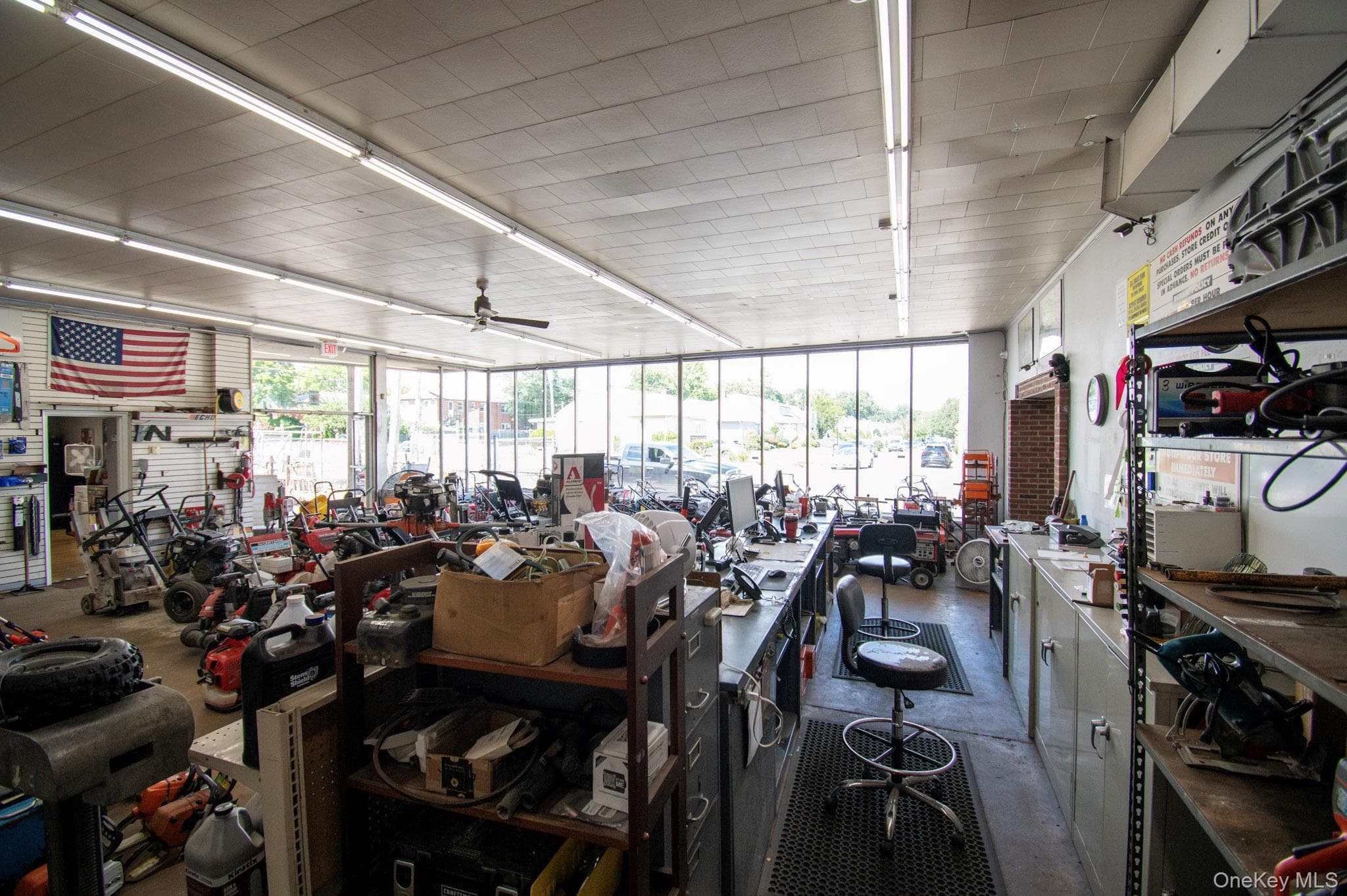 500 - 514 Merrick Road thumbnail 33