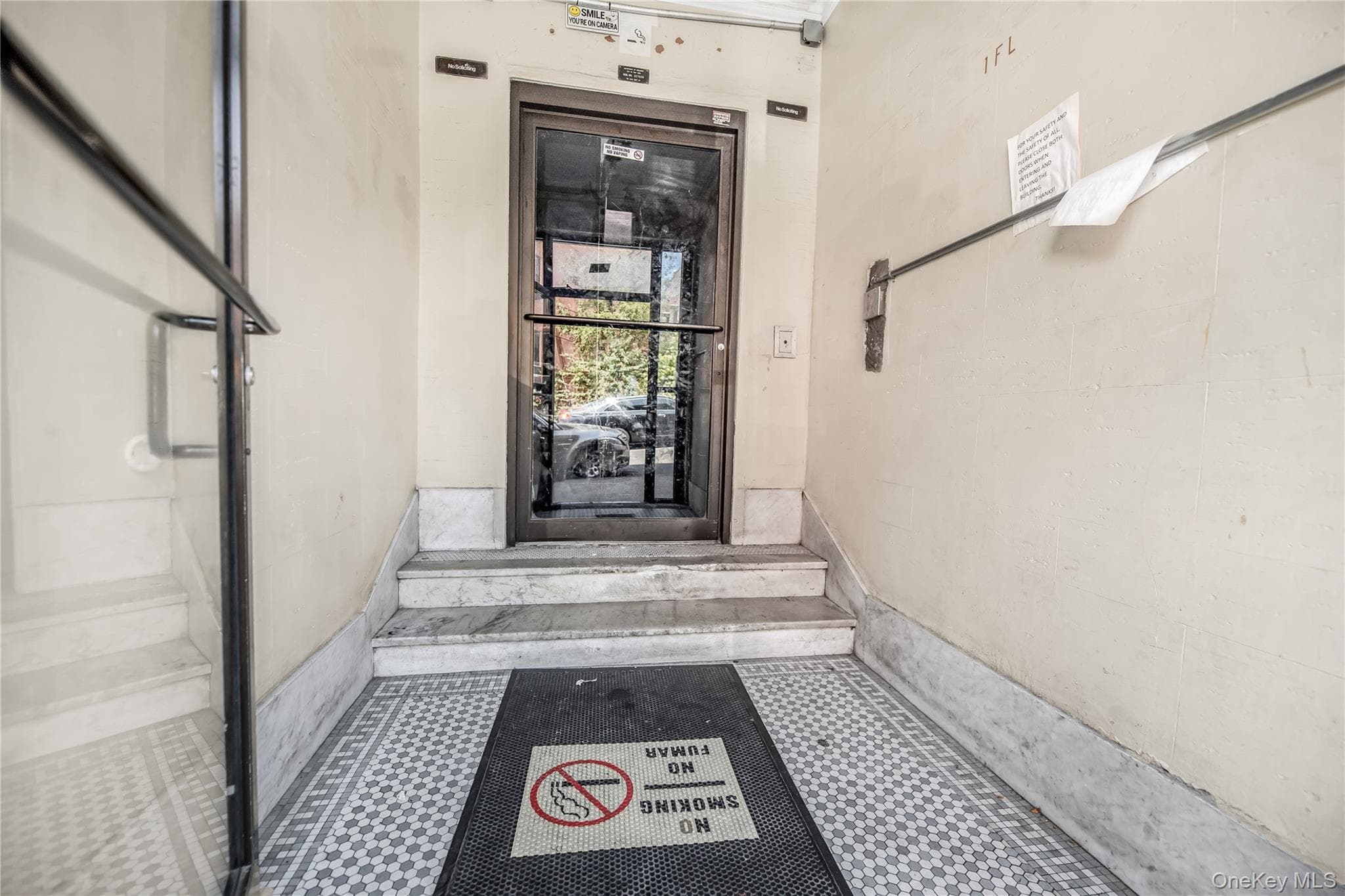 760 E 232nd Street thumbnail 8
