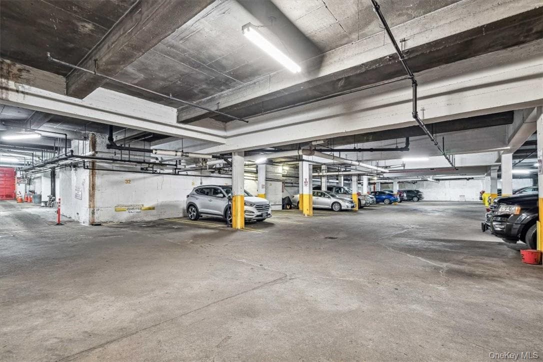 2835 Webb Avenue Unit: 6C thumbnail 32