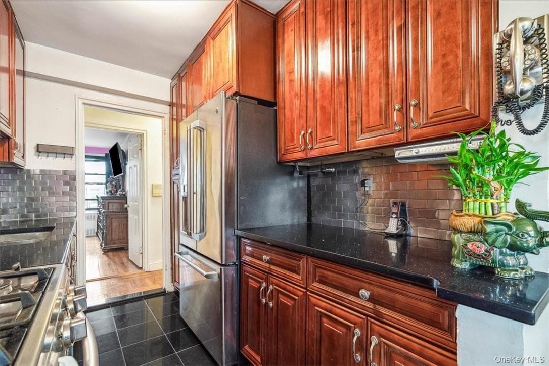 2835 Webb Avenue Unit: 6C thumbnail 13