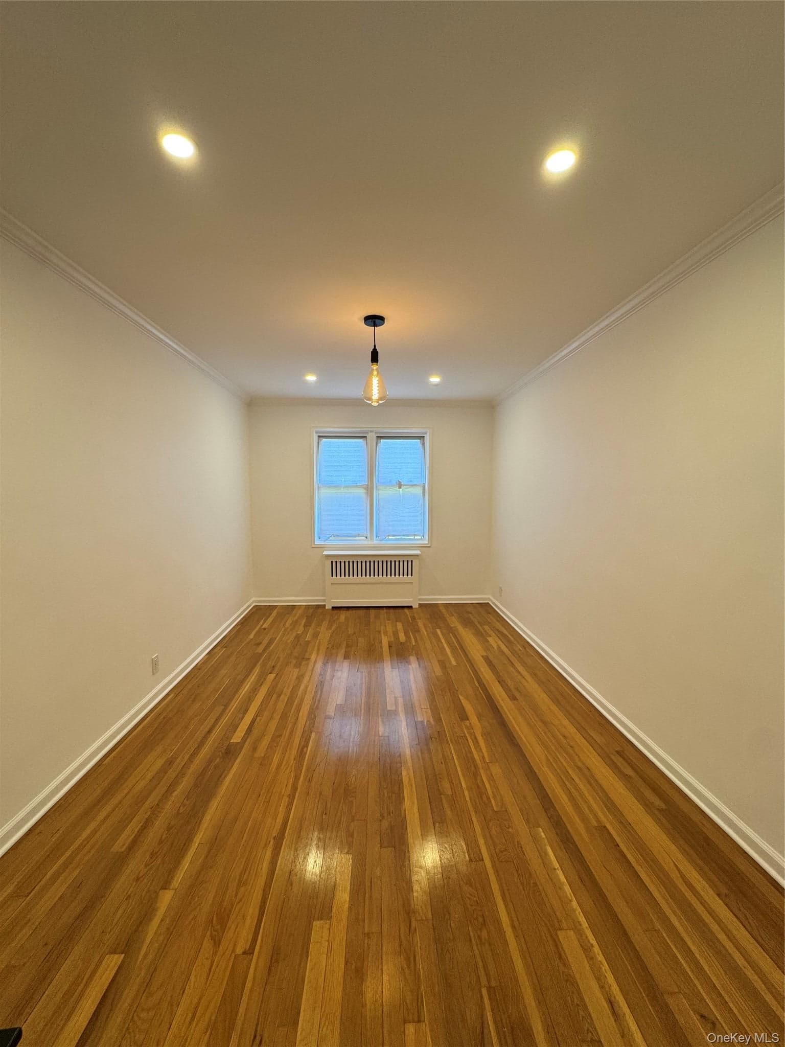 137 Smith St Unit: A4 photo 1