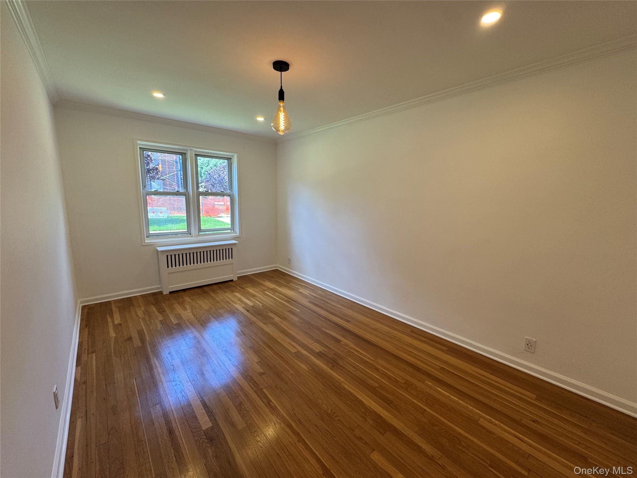 137 Smith St Unit: A4 thumbnail 4