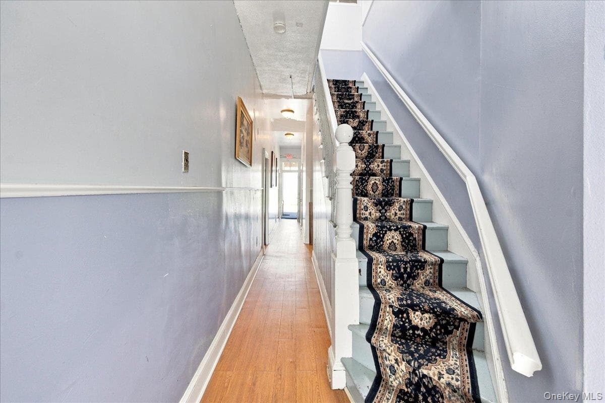 356 Riverdale Avenue Unit: 1 thumbnail 18