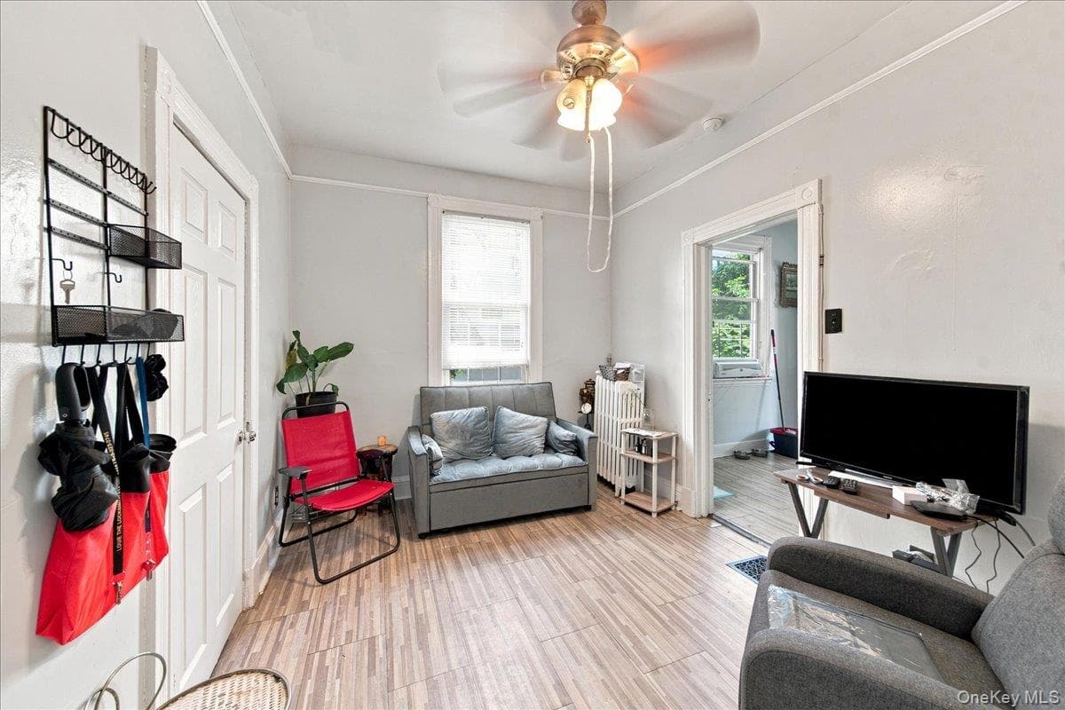 356 Riverdale Avenue Unit: 1 thumbnail 14