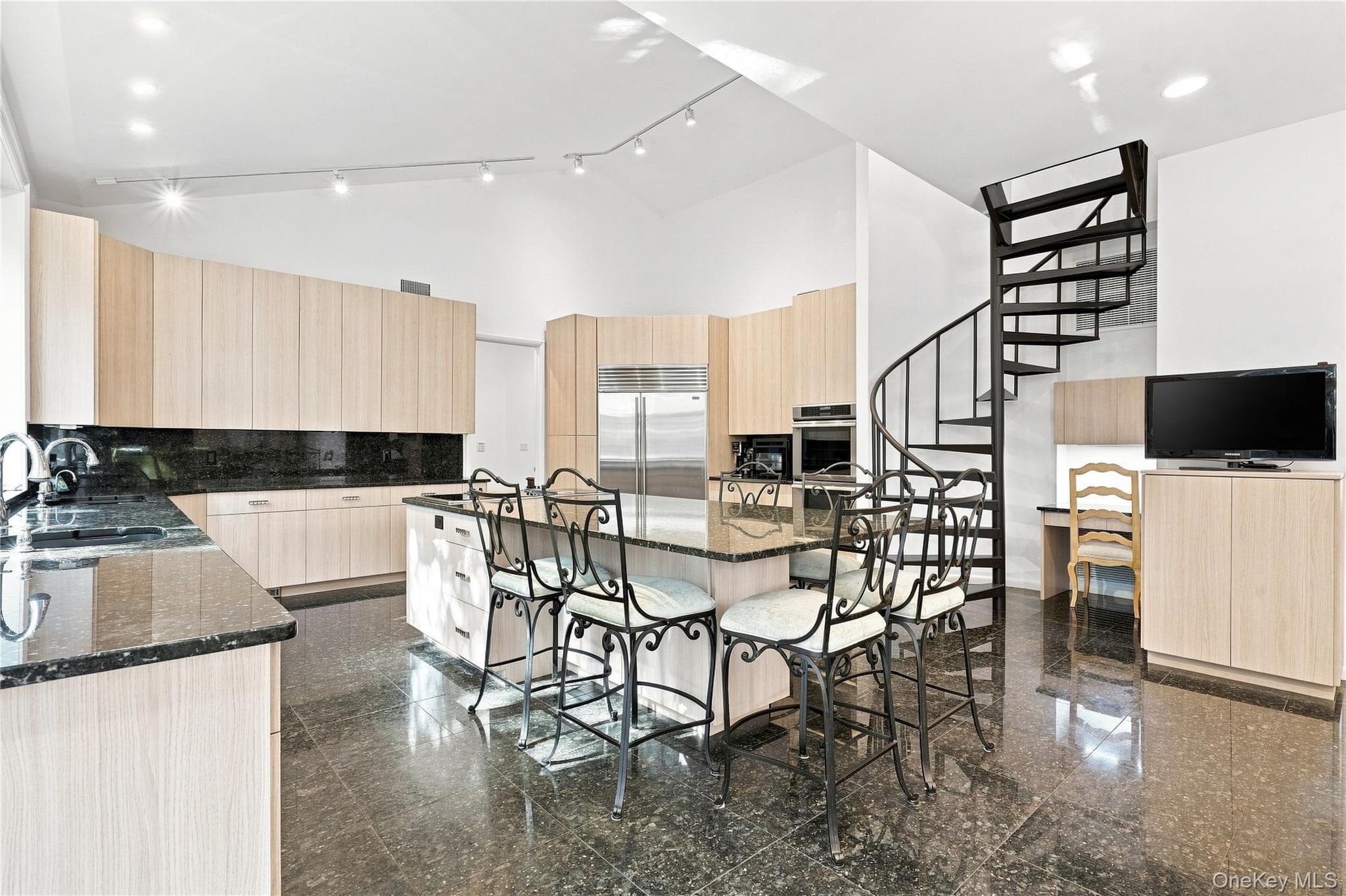 9 Swan Place thumbnail 8