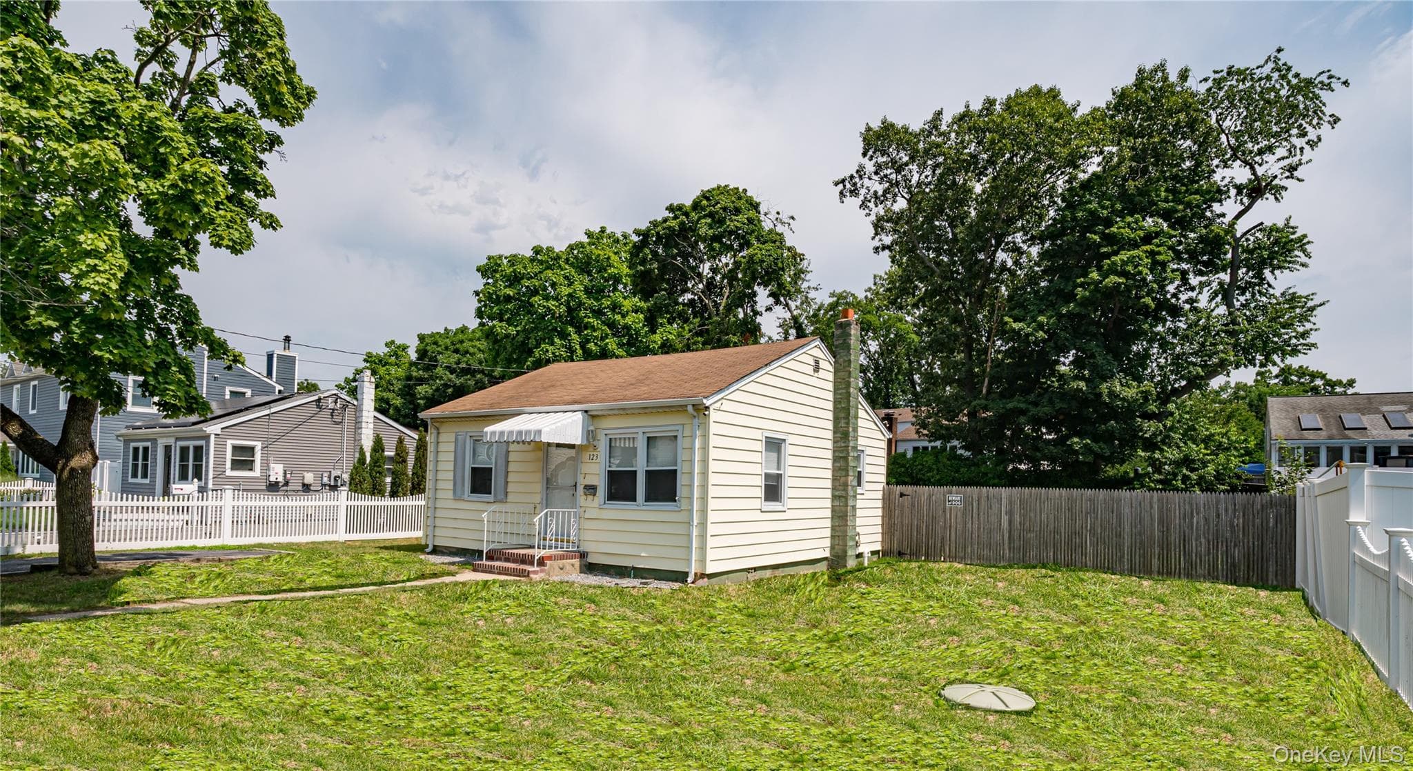 123 Cherubina Lane Unit: 123, North Babylon