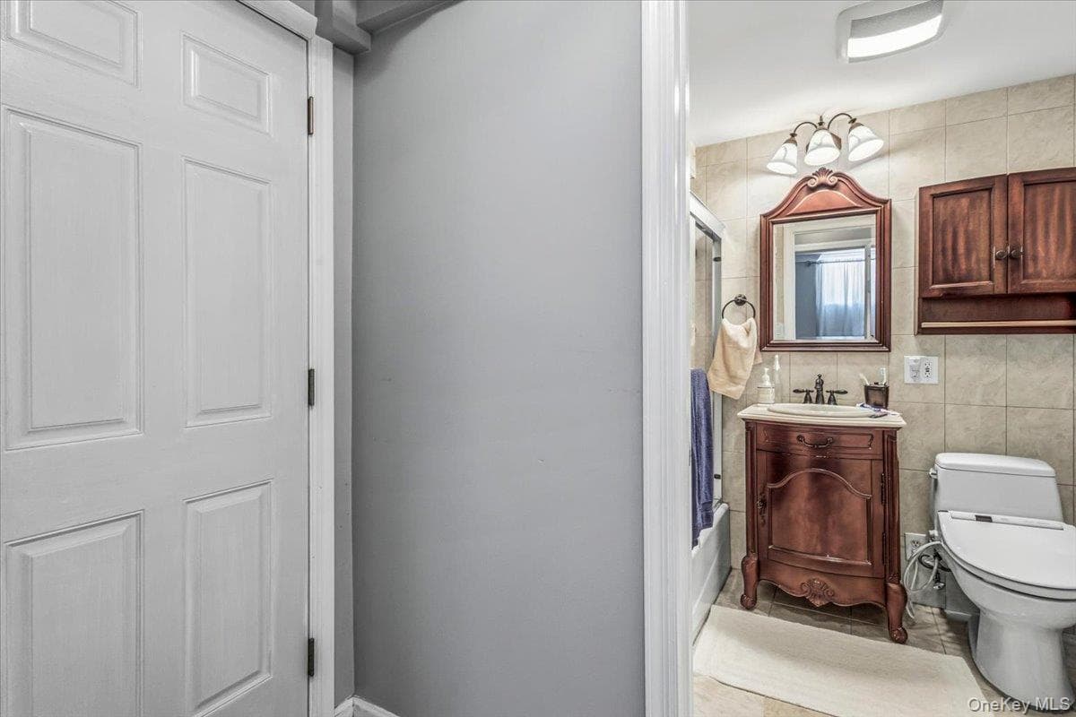 6409 Catalpa Avenue thumbnail 15