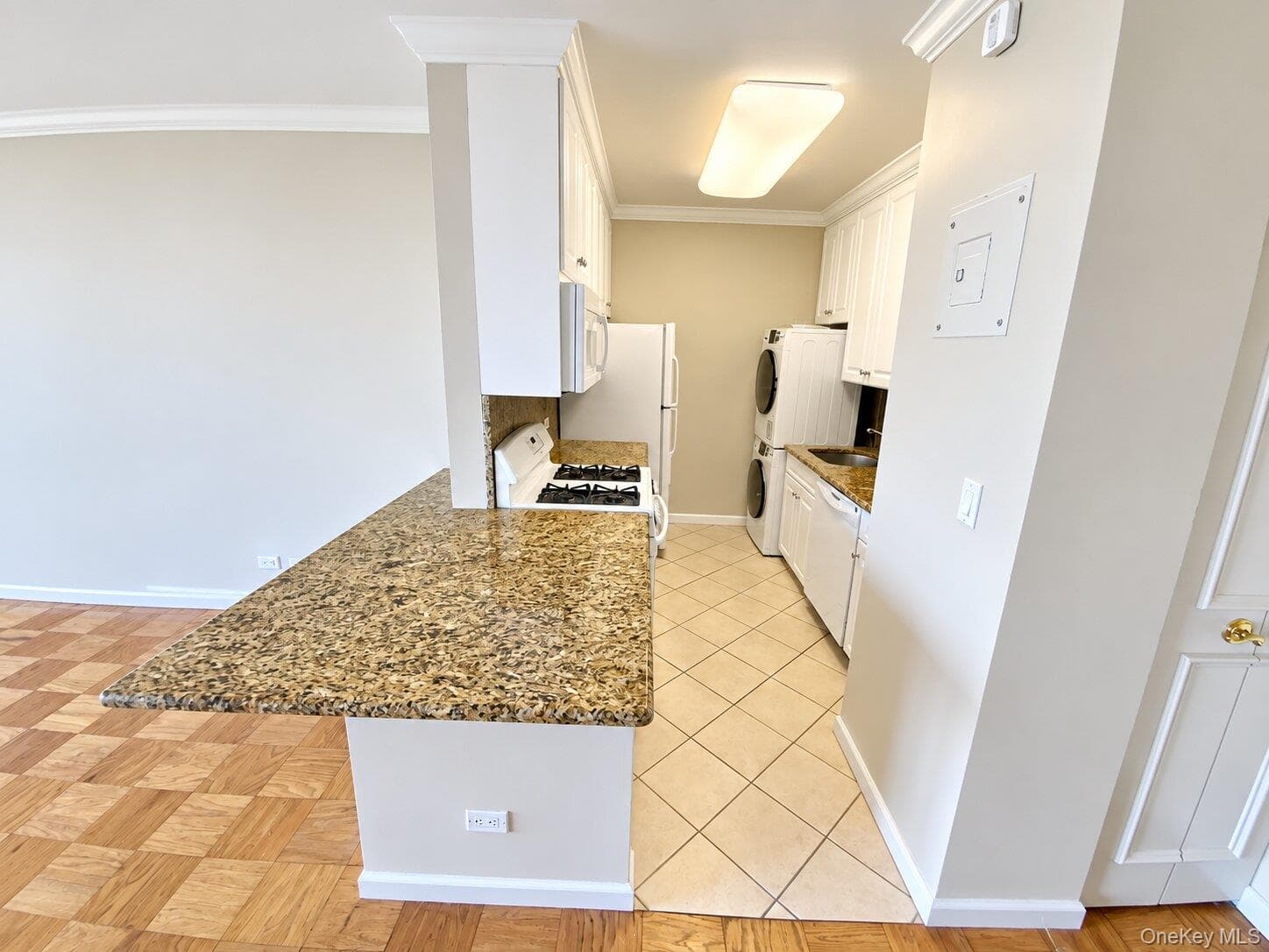 26910 Grand Central Parkway Unit: 10T thumbnail 6