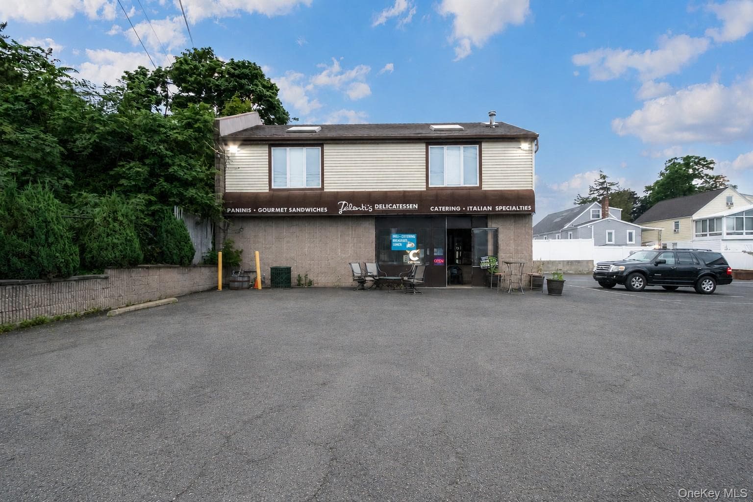 44 Bayville Avenue thumbnail 3