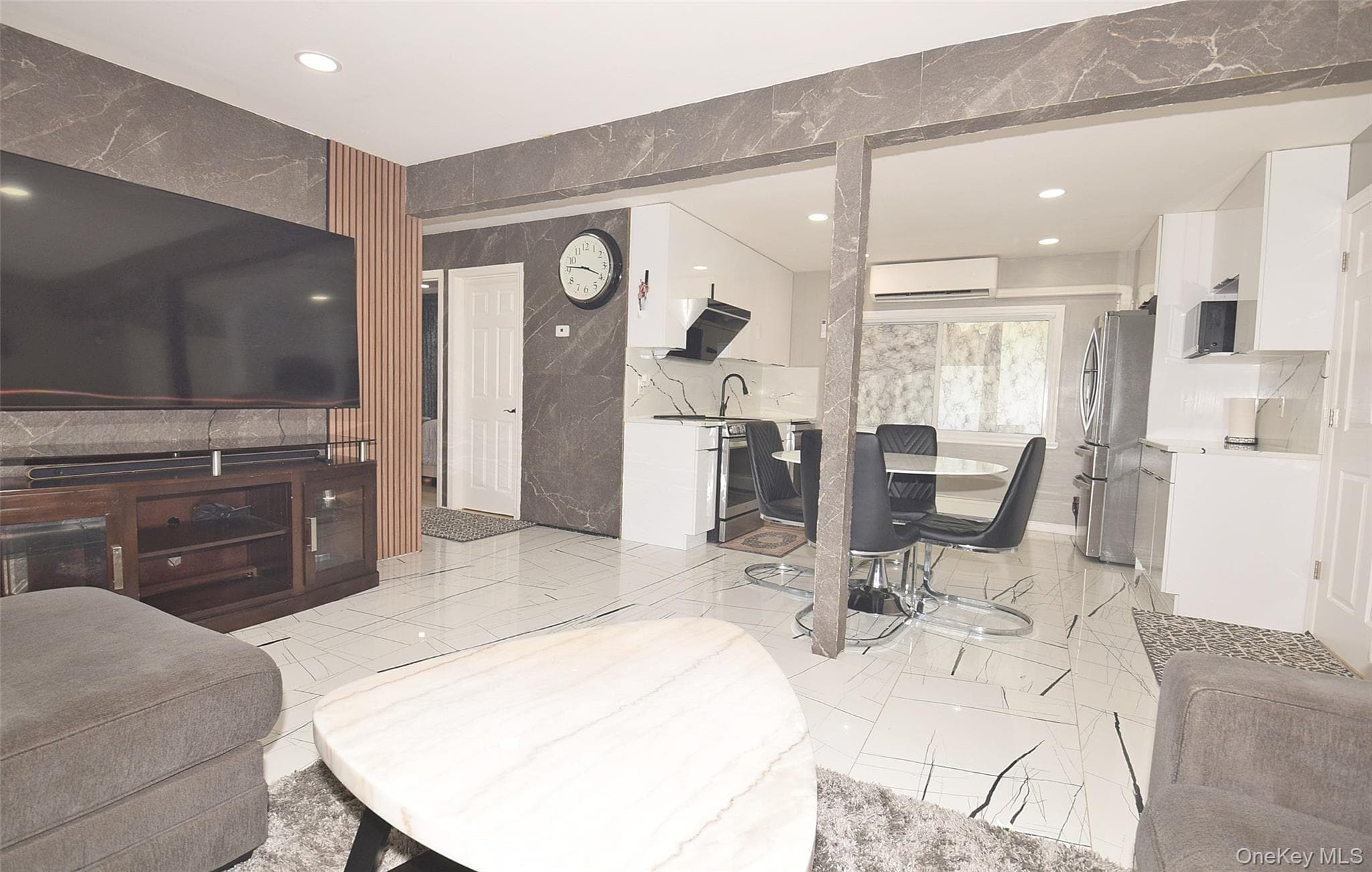 32 W Cabot Lane thumbnail 8