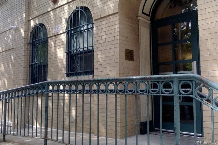 313 W 143rd Street Unit: 3C thumbnail 17
