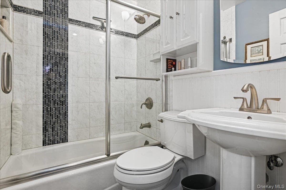 980 Washington Avenue thumbnail 22