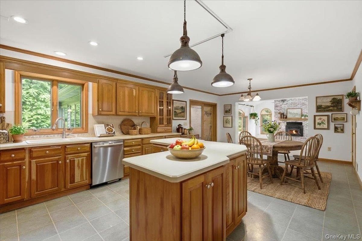 182 Red Rock Road thumbnail 3