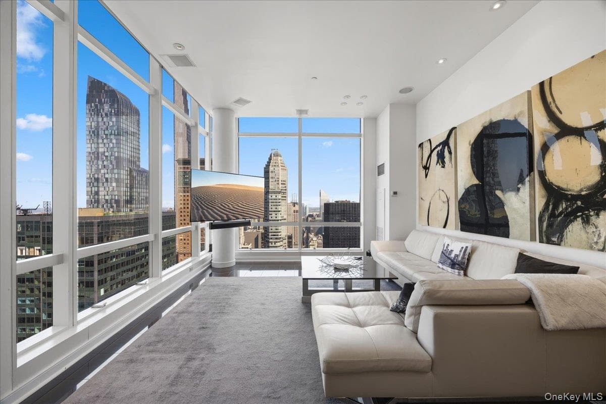 230 W 56th Street Unit: PHB, New York (manhattan)