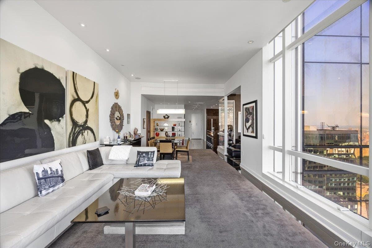 230 W 56th Street Unit: PHB thumbnail 6
