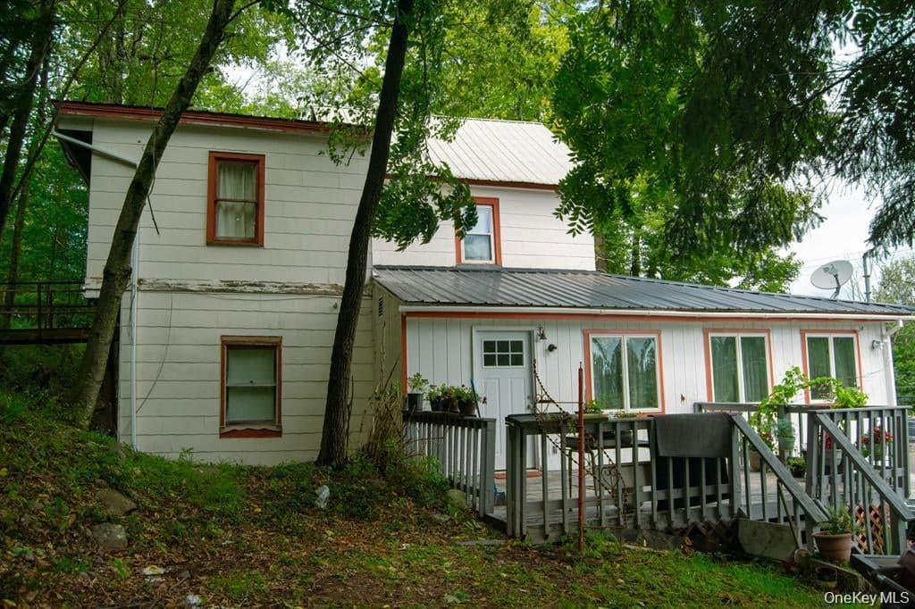 107 Jefferson Street thumbnail 12
