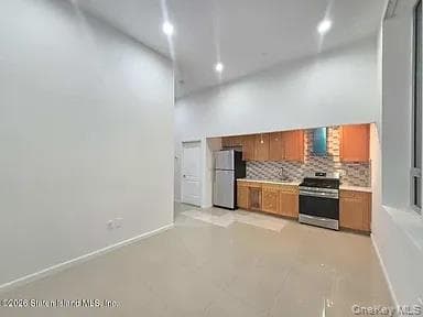 7159 160th Street Unit: 1A thumbnail 3
