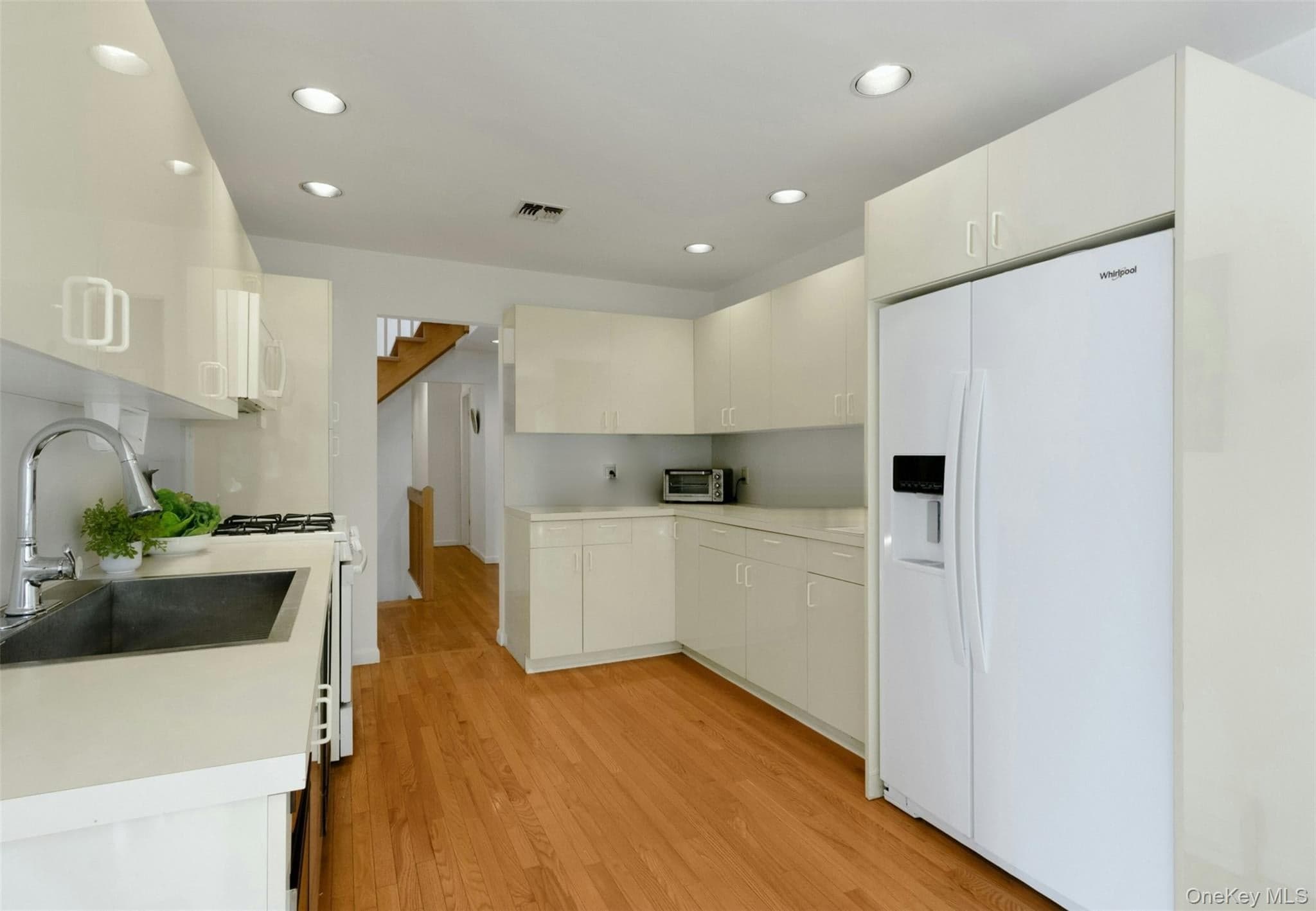 11 Arapaho CT thumbnail 12