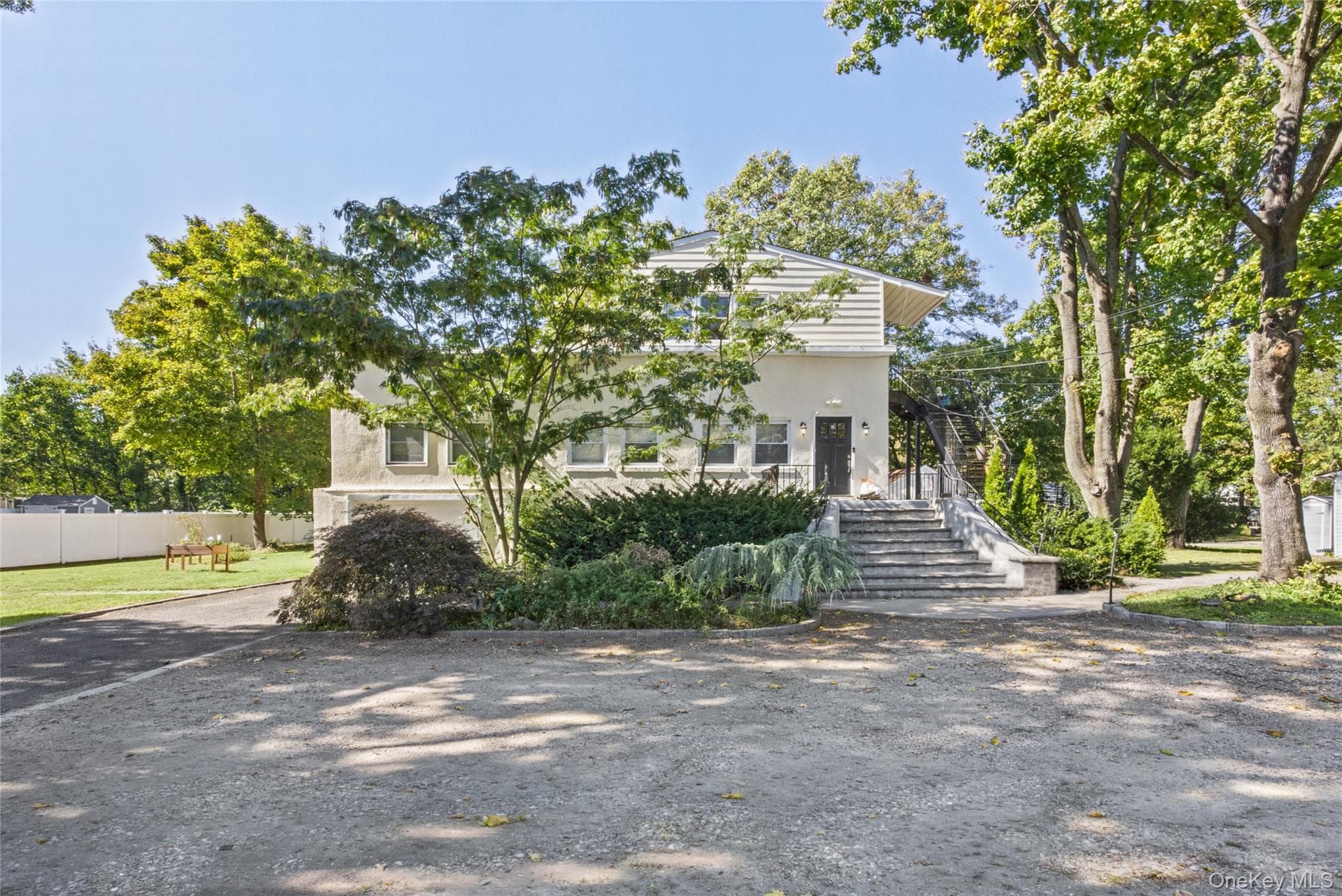 792 Larkfield Road thumbnail 2