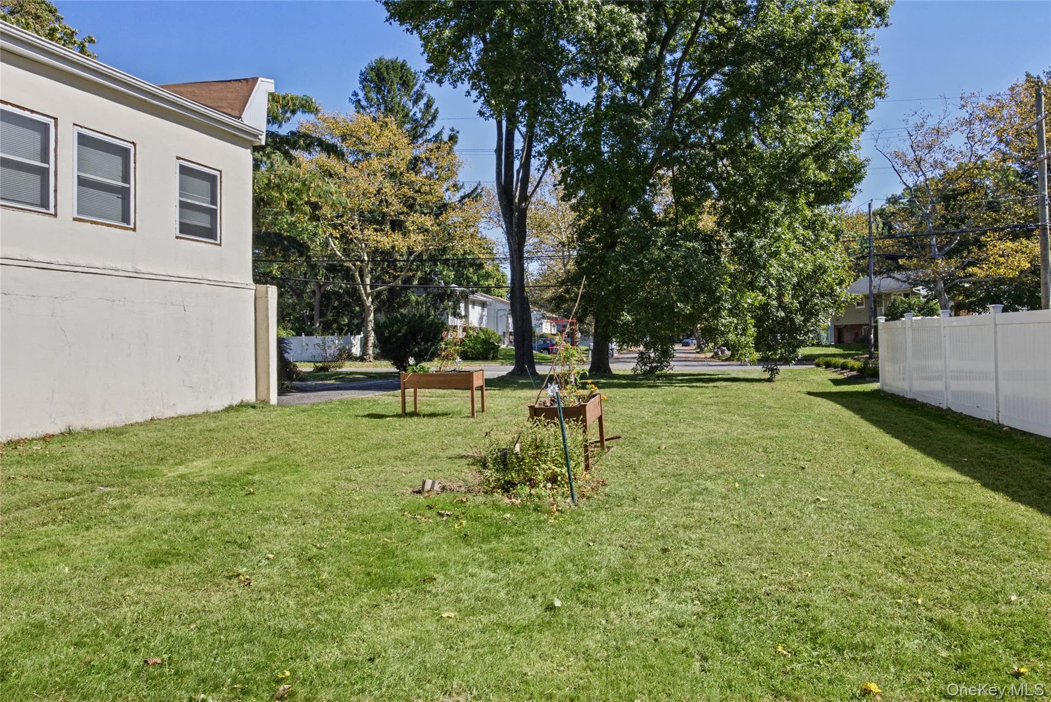 792 Larkfield Road thumbnail 5