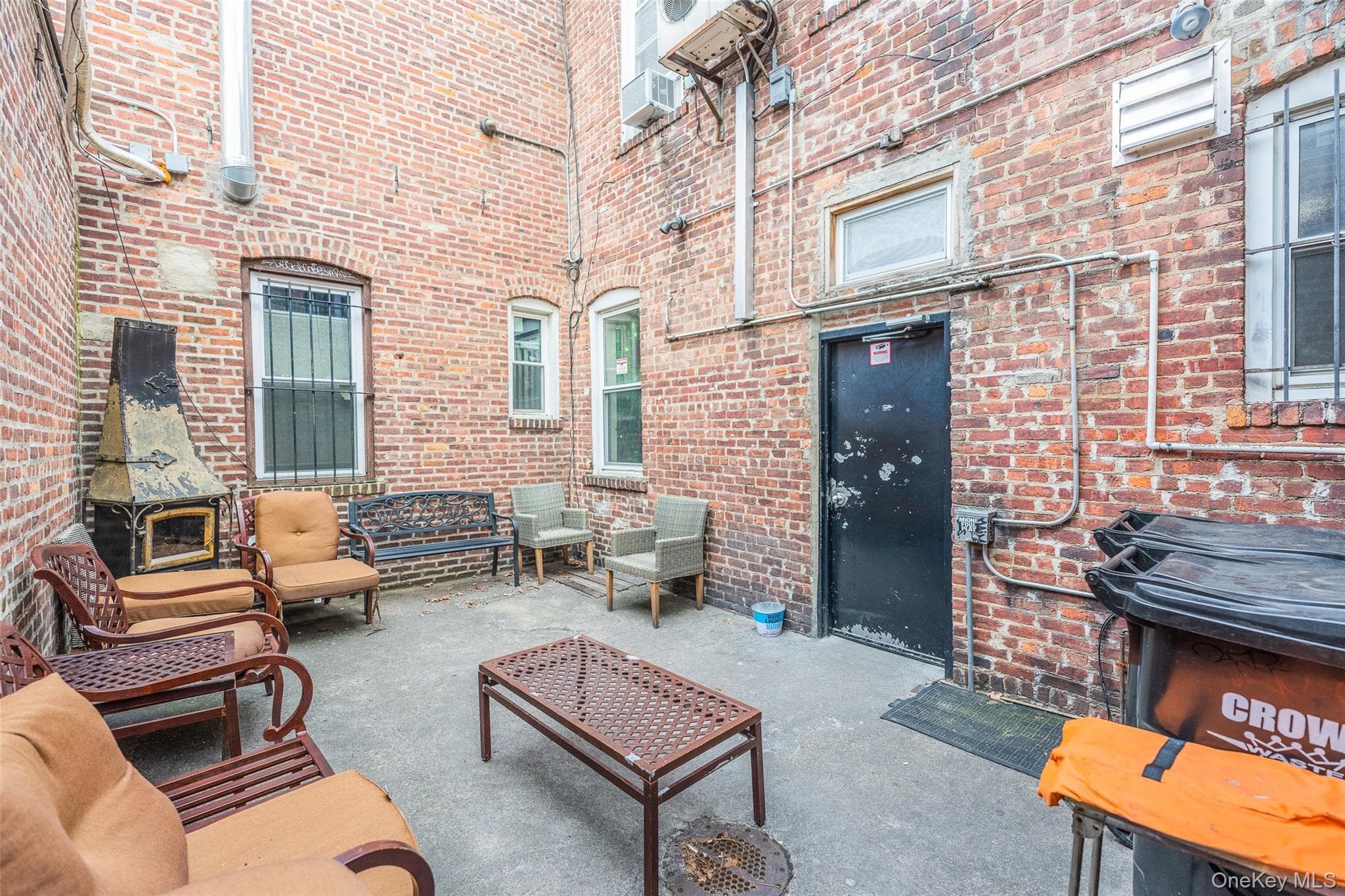 16904 Crocheron Avenue thumbnail 23