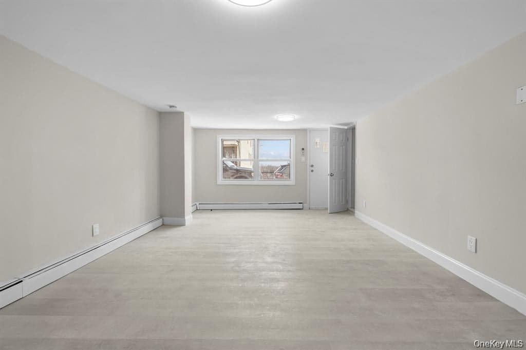 155 Voss Avenue thumbnail 8