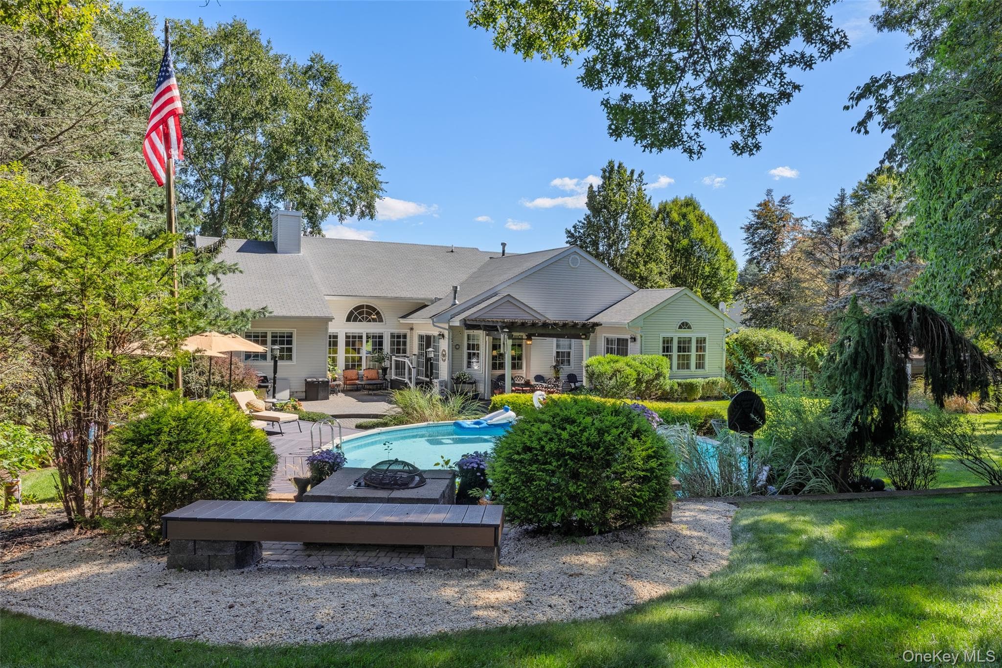 34 Varsity Boulevard thumbnail 3