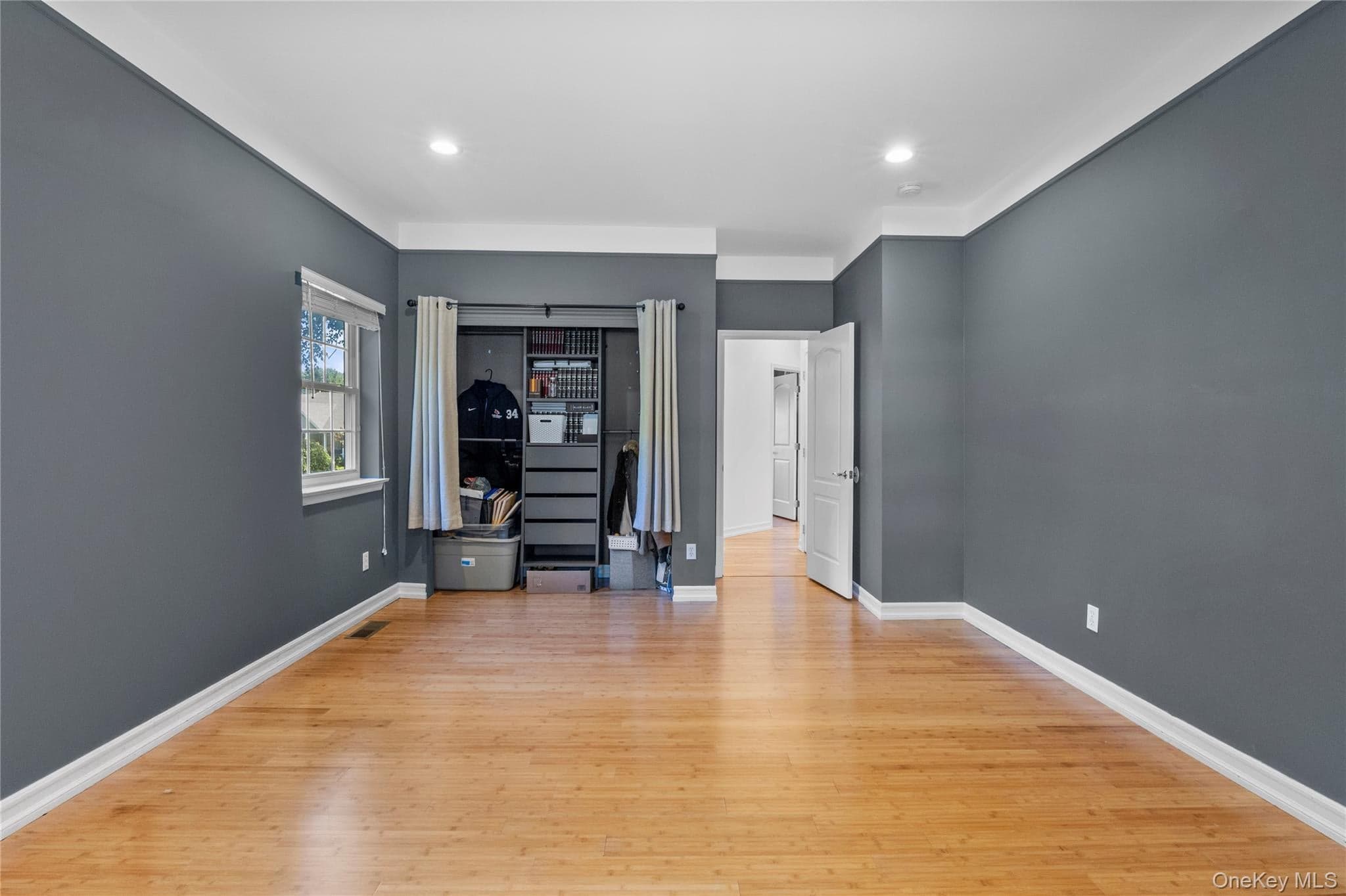 34 Varsity Boulevard thumbnail 36