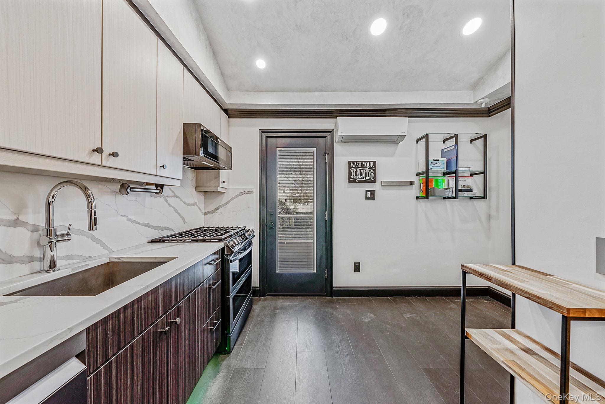 32 Everett Street thumbnail 16