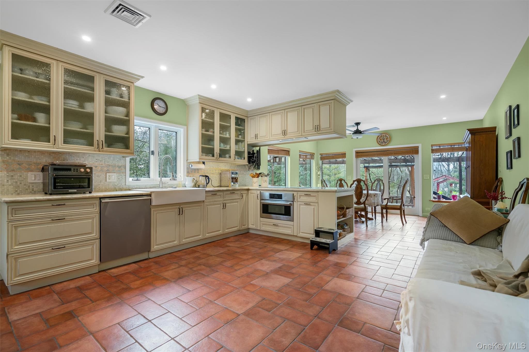 36 Chardavoyne Road thumbnail 12