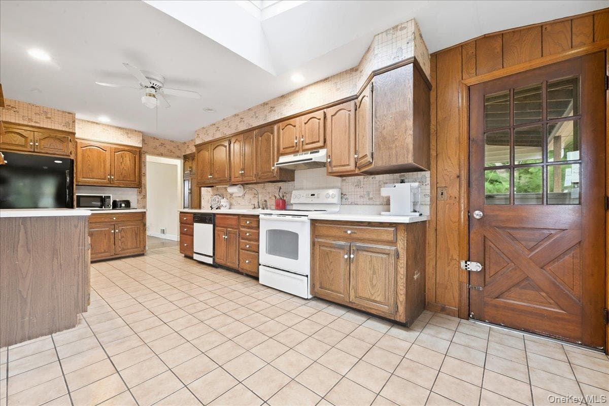 4001 Wicks Avenue thumbnail 13