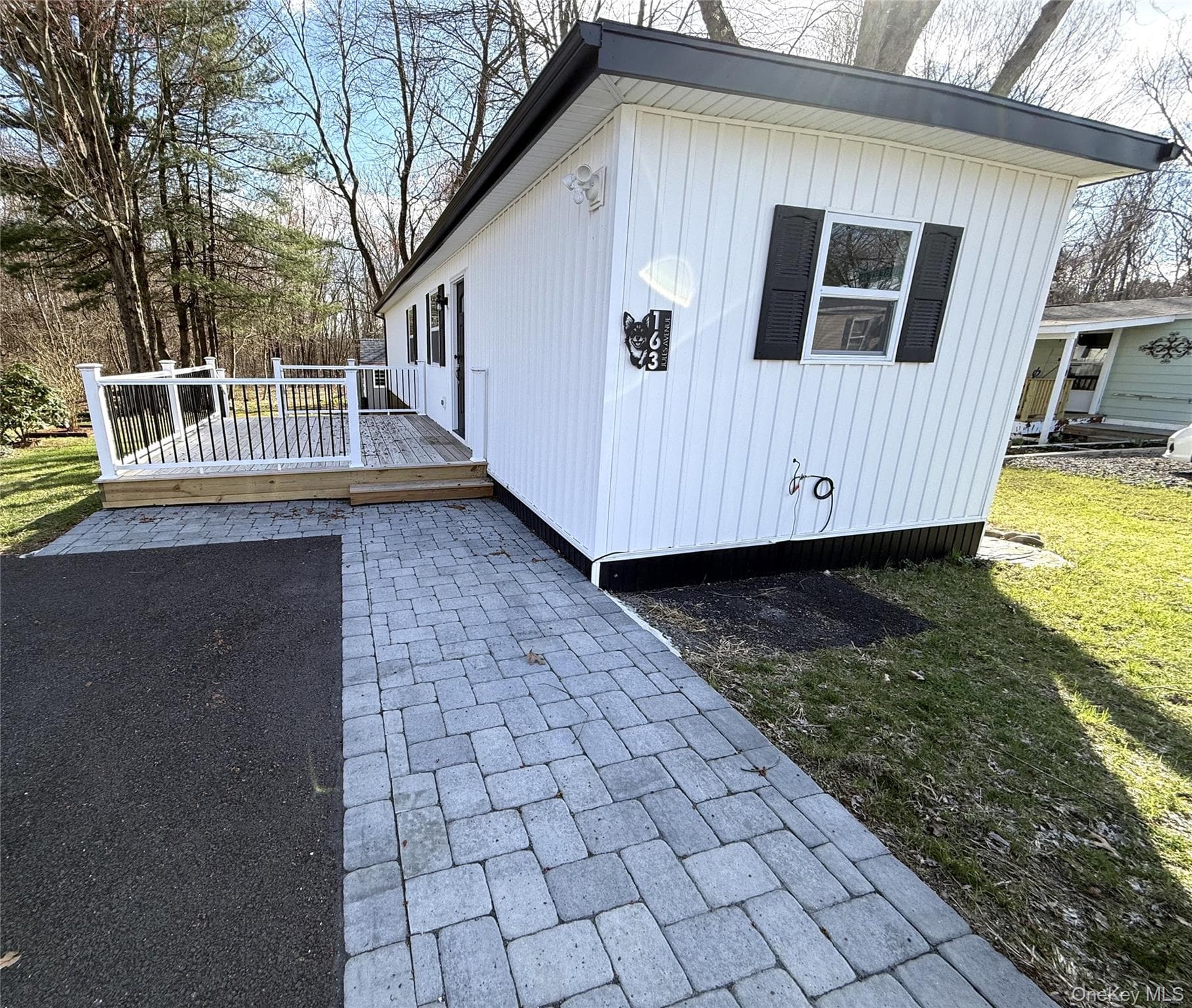 163 Jules Avenue thumbnail 4